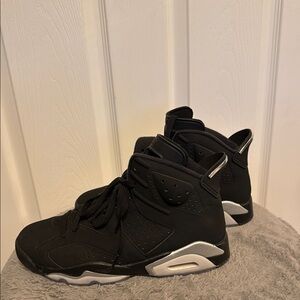 2022
Air Jordan 6 Retro 'Chrome' size 9